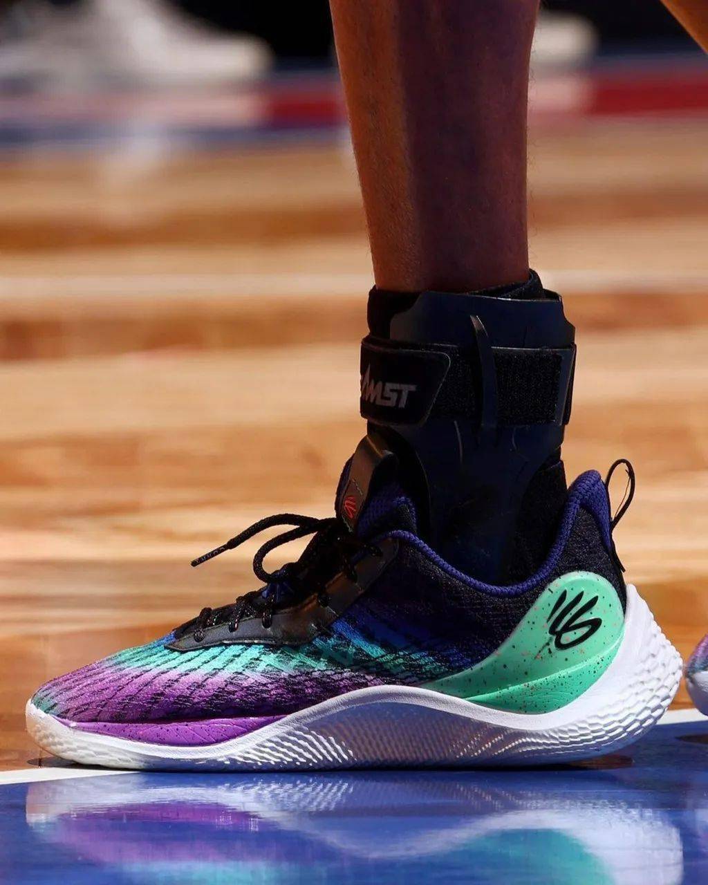 尼克斯险胜公牛,乔治·希尔高光表现的简单介绍 尼克斯险胜公牛,乔治·希尔高光表现的简单介绍