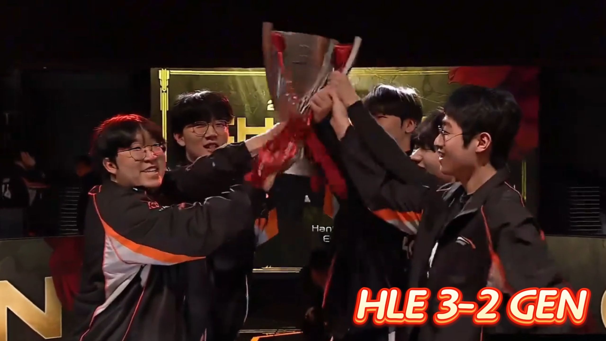 开云体育app-HLE轻取MAD，Bin制霸全场