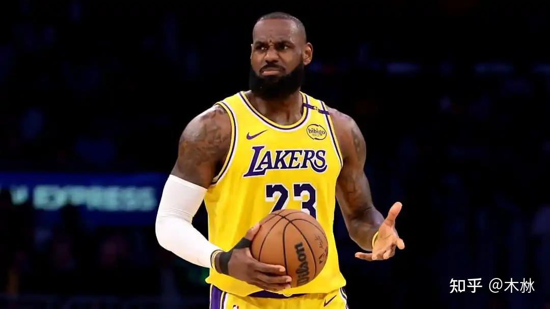 波兰男篮强势勇士B队，詹姆斯制霸全场