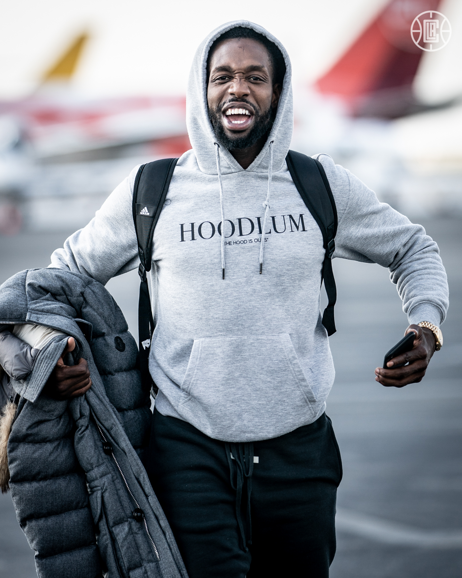 开云体育app-湖人血洗掘金，贝弗利高光表现