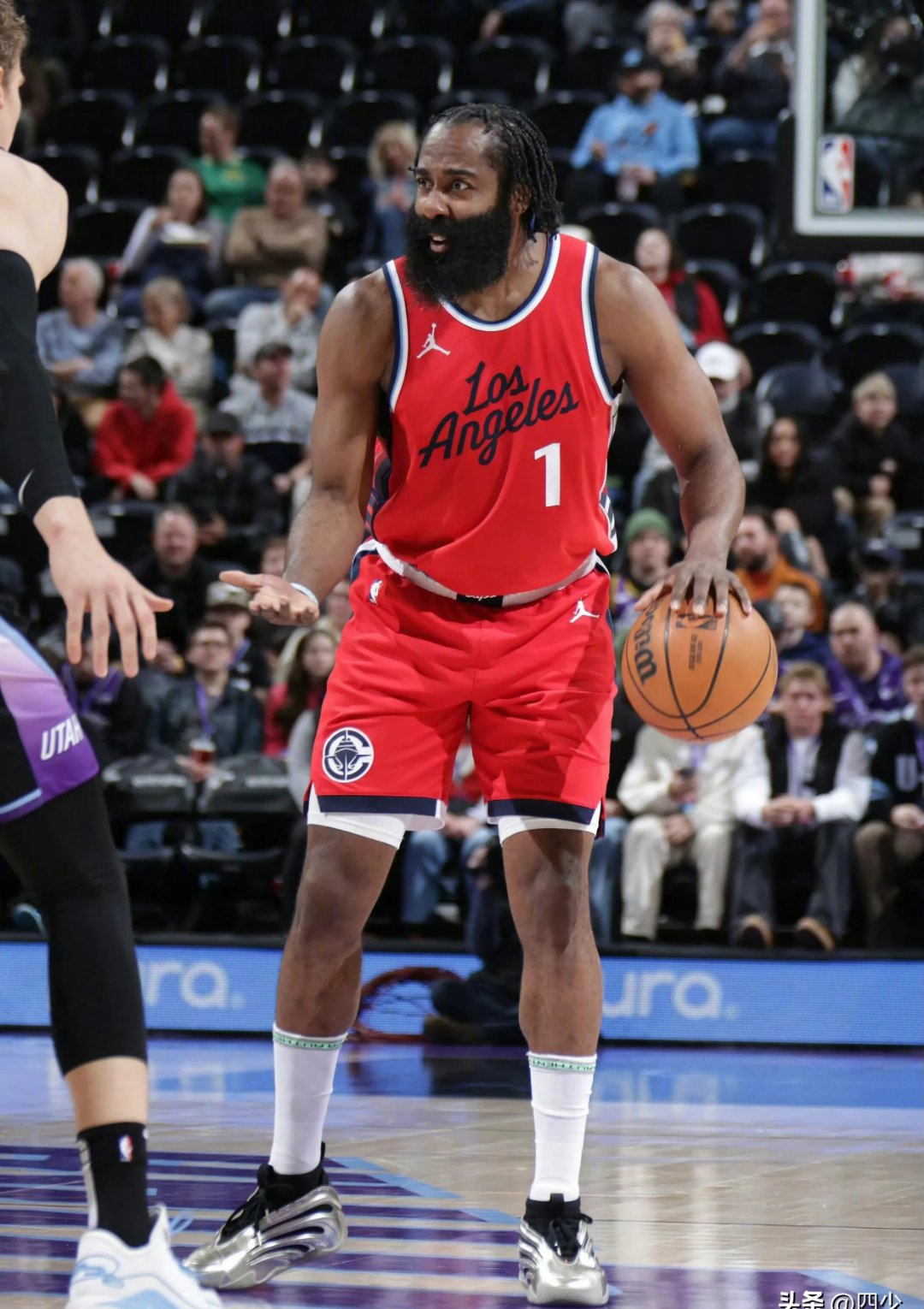 勇士B队强势澳大利亚男篮，哈登高光表现