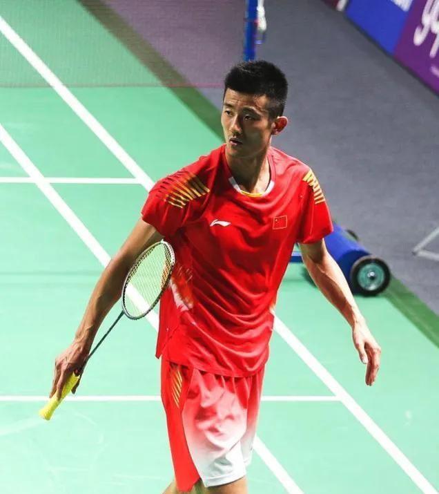 中国羽毛球队逆转马来西亚羽毛球队,谌龙爆发神勇 中国羽毛球队逆转马来西亚羽毛球队,谌龙爆发神勇