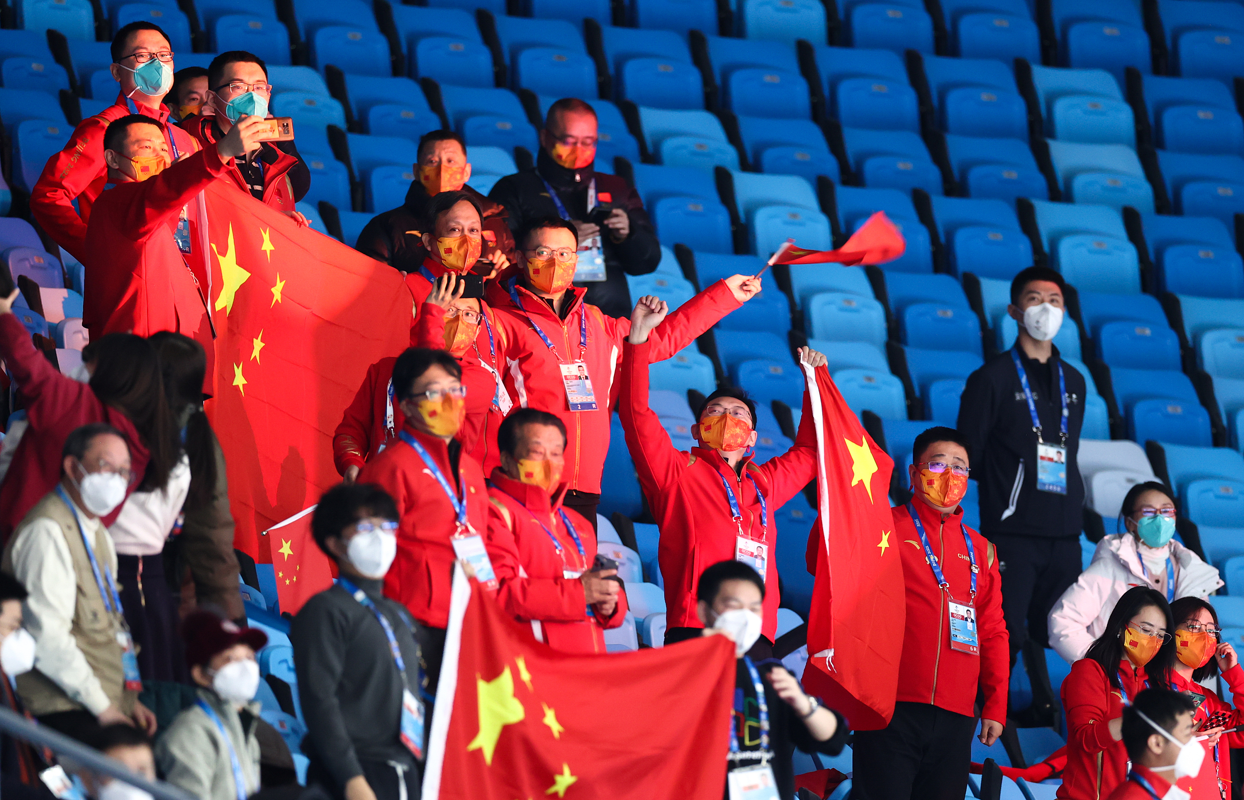 关于场面火爆！奥运会观众席沸腾不已的信息