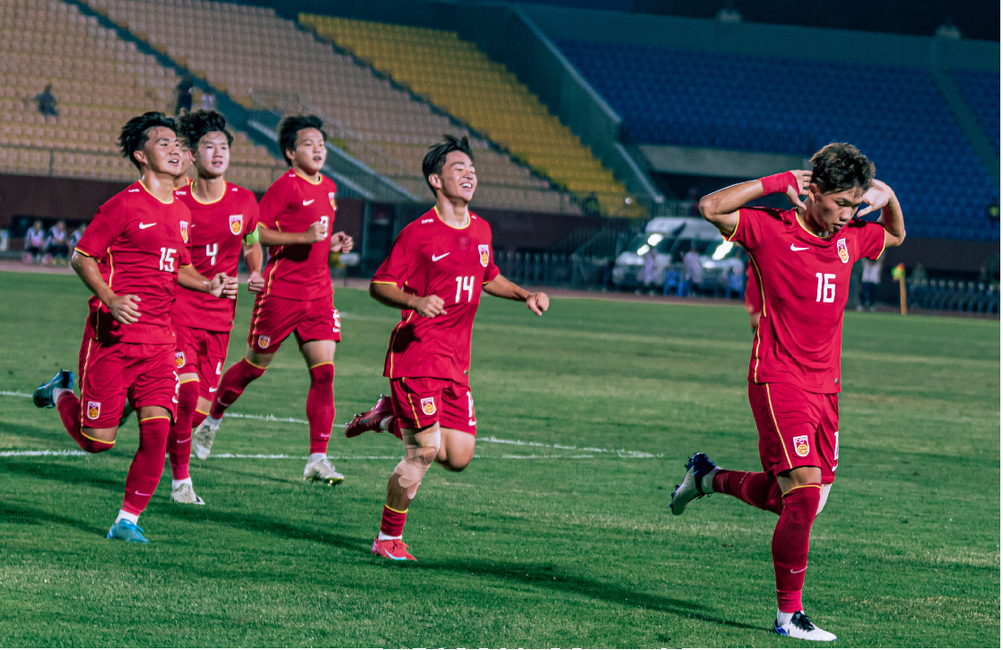 热门对阵！国内足球盛事引人入胜