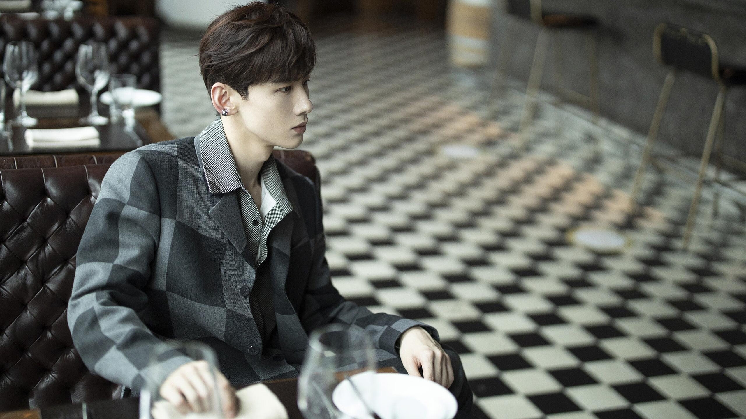 以野蛮冲撞美学强行终结太阳纪元，当米德尔顿戴上关键先生的冰冷面具