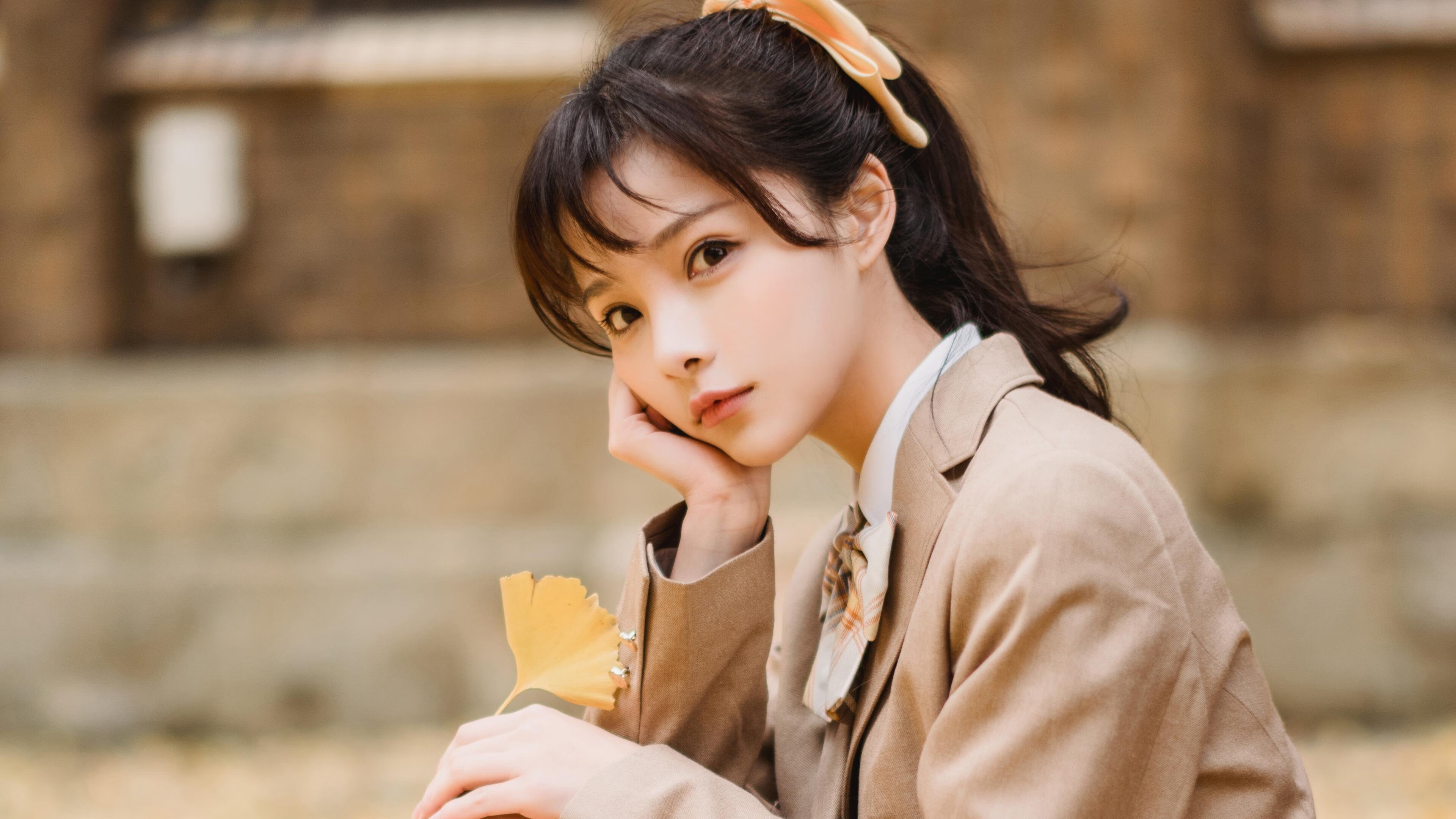 荣耀与团结，绿茵场与硬木地板的共鸣